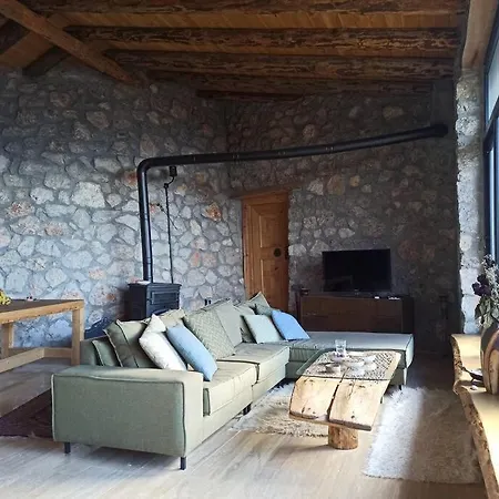 19th Century Neo-modern Kabak Valley Stone House 페티예